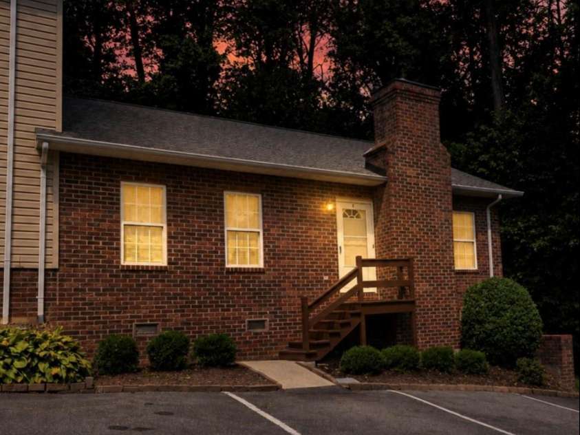 1491 20th Avenue, Hickory, NC 28601.  MLS# CAR4415818, YatesRealty ID 7993. 
