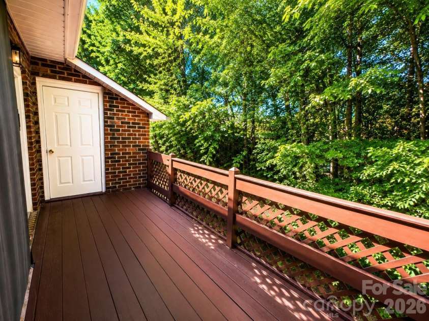 1491 20th Avenue, Hickory, NC 28601.  MLS# CAR4415818, YatesRealty ID 7993. 