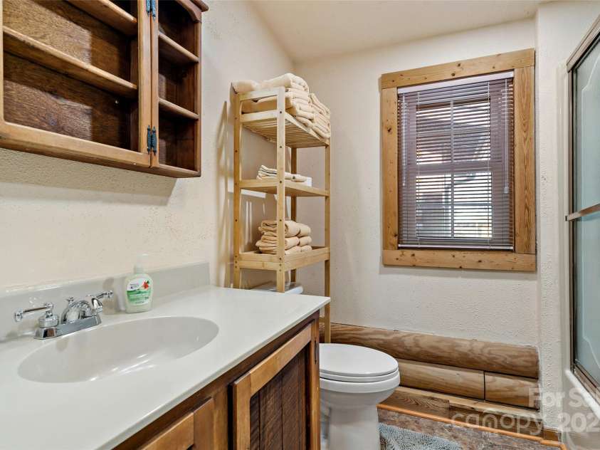 40/44 Chambers Drive, Weaverville, NC 28787.  MLS# CAR4223555, YatesRealty ID 7993. 