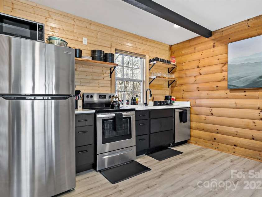 40/44 Chambers Drive, Weaverville, NC 28787.  MLS# CAR4223555, YatesRealty ID 7993. 