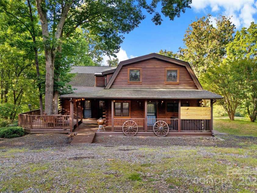 40/44 Chambers Drive, Weaverville, NC 28787.  MLS# CAR4223555, YatesRealty ID 7993. 