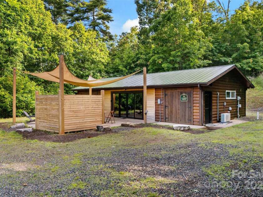 40/44 Chambers Drive, Weaverville, NC 28787.  MLS# CAR4223555, YatesRealty ID 7993. 
