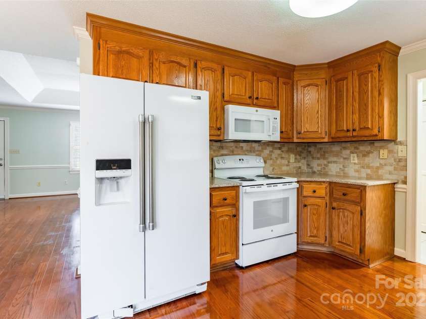 1910 Connemara Court, Gastonia, NC 28054.  MLS# CAR4224874, YatesRealty ID 7994. 