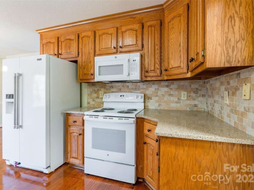 1910 Connemara Court, Gastonia, NC 28054.  MLS# CAR4224874, YatesRealty ID 7994. 