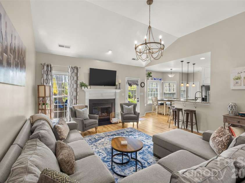 2826 Barnard Castle Lane, Matthews, NC 28104.  MLS# CAR4360707, YatesRealty ID 7994. 