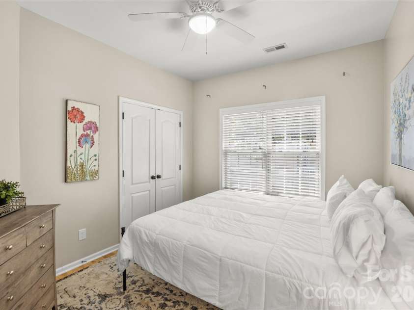 2826 Barnard Castle Lane, Matthews, NC 28104.  MLS# CAR4360707, YatesRealty ID 7994. 