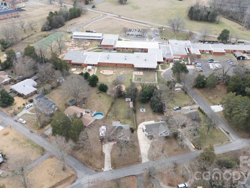 201 Sherwood Circle, Rock Hill, SC 29730.  MLS# CAR4351072, YatesRealty ID 7995. 