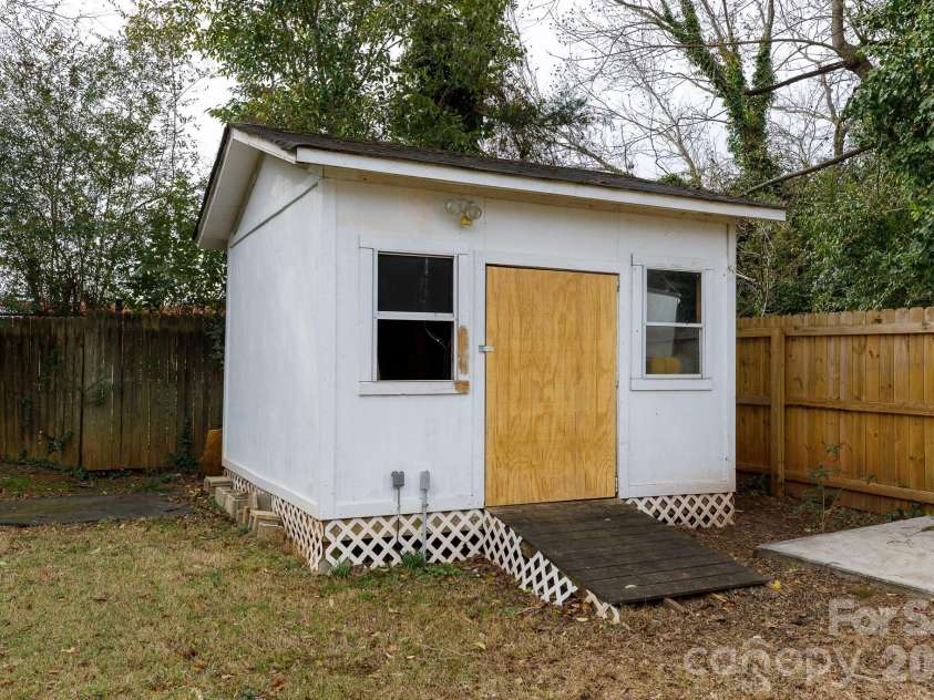 201 Sherwood Circle, Rock Hill, SC 29730.  MLS# CAR4351072, YatesRealty ID 7995. Outbuilding