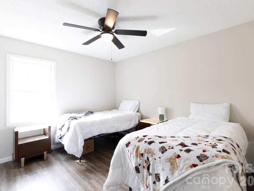 201 Sherwood Circle, Rock Hill, SC 29730.  MLS# CAR4351072, YatesRealty ID 7995. Second Room 2