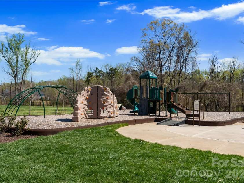 16703 Monocacy Boulevard, Huntersville, NC 28078.  MLS# CAR4356968, YatesRealty ID 7996. Playground