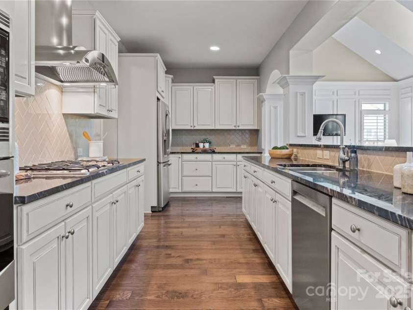 541 Sutro Forest Drive, Concord, NC 28027.  MLS# CAR4247583, YatesRealty ID 7996. 