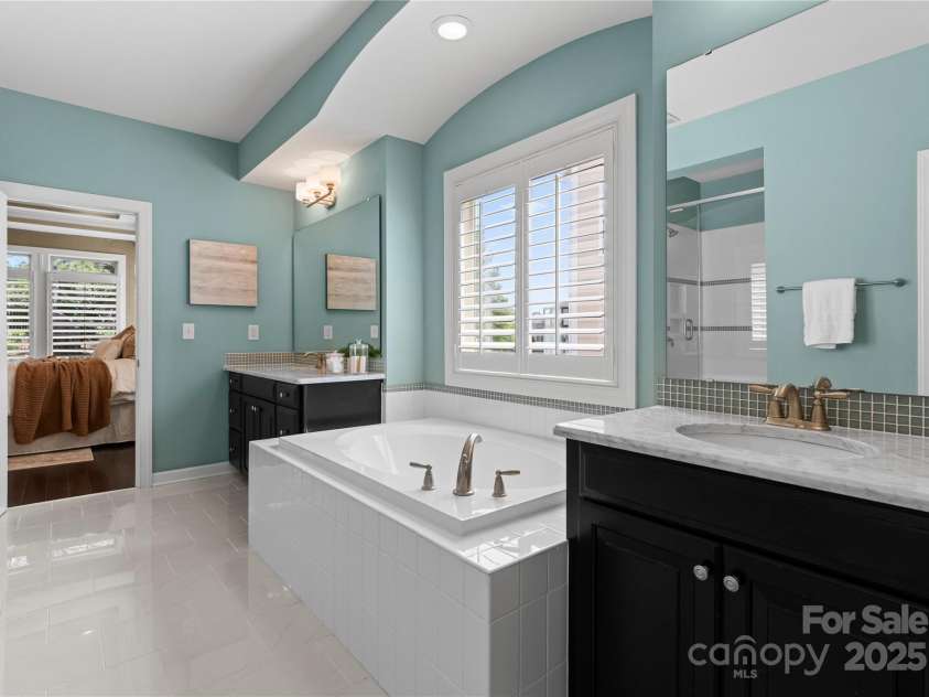 541 Sutro Forest Drive, Concord, NC 28027.  MLS# CAR4247583, YatesRealty ID 7996. 