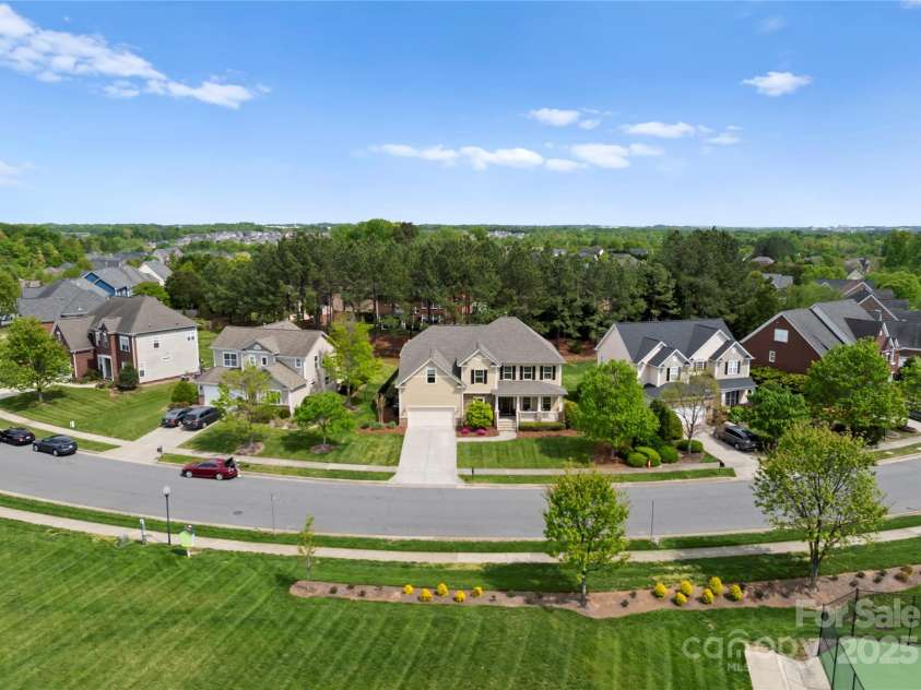 541 Sutro Forest Drive, Concord, NC 28027.  MLS# CAR4247583, YatesRealty ID 7996. 