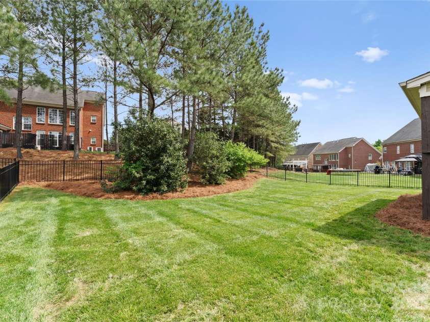 541 Sutro Forest Drive, Concord, NC 28027.  MLS# CAR4247583, YatesRealty ID 7996. 