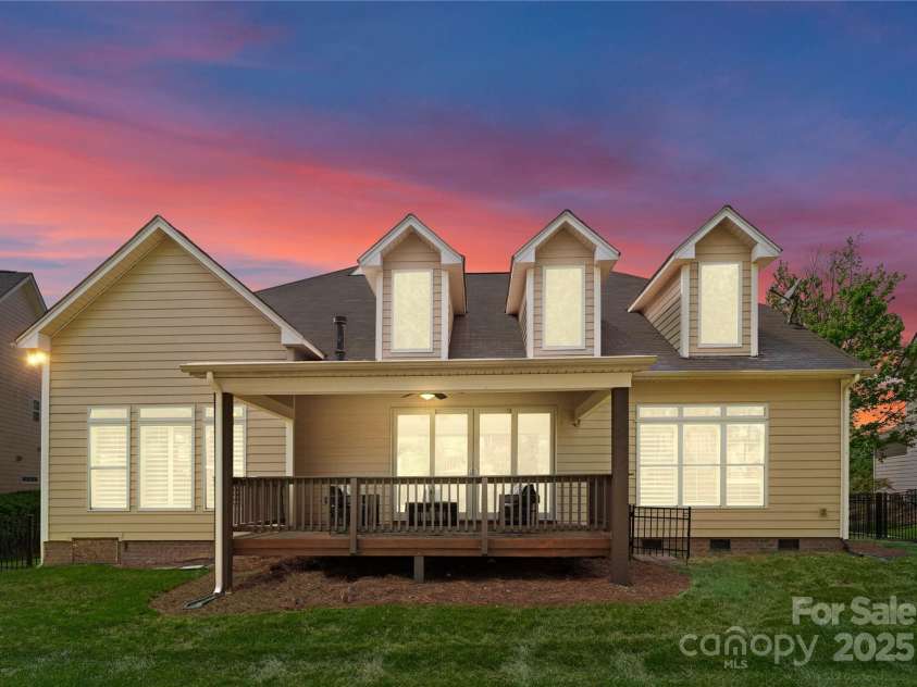 541 Sutro Forest Drive, Concord, NC 28027.  MLS# CAR4247583, YatesRealty ID 7996. 