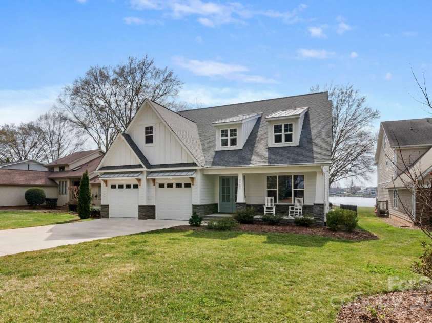 20601 Island Forest Drive, Cornelius, NC 28031.  MLS# CAR4232070, YatesRealty ID 7997. Your dream waterfront home in the heart of Cornelius