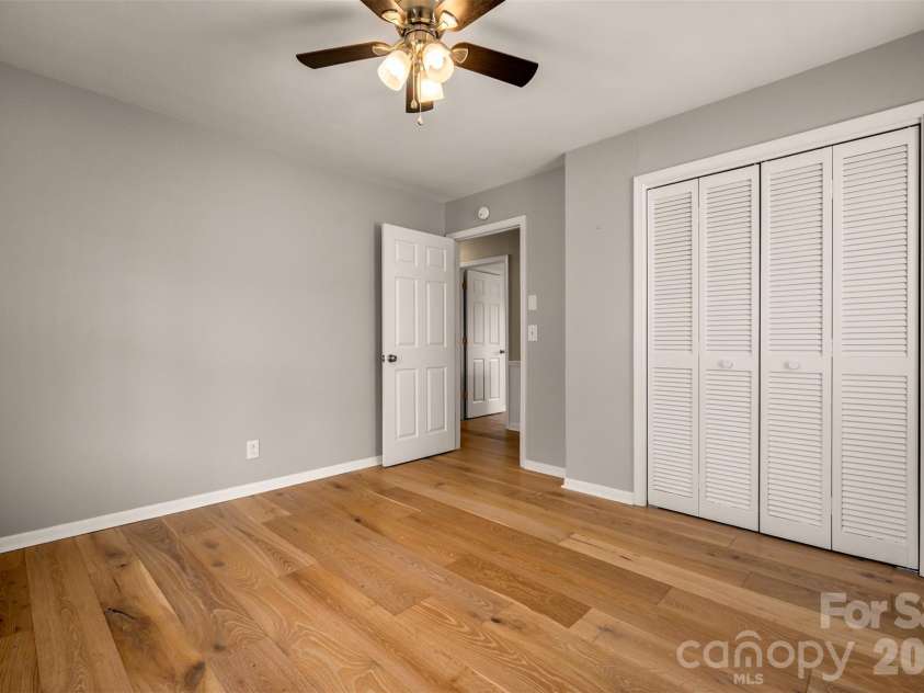 820 Brookwood Drive, Landrum, SC 29356.  MLS# CAR4359924, YatesRealty ID 7997. 