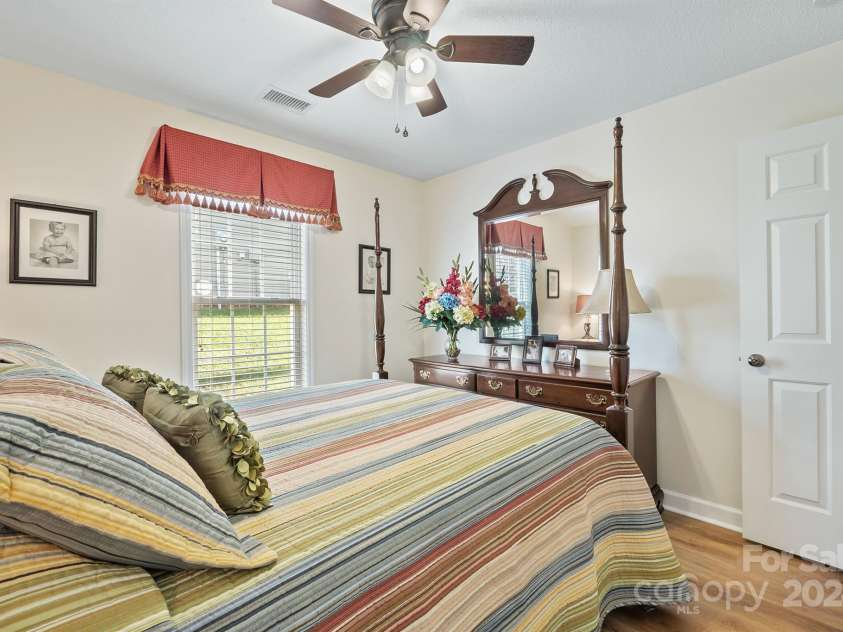 129 MORGAN TRACE Drive, Valdese, NC 28690.  MLS# CAR4204925, YatesRealty ID 7999. 