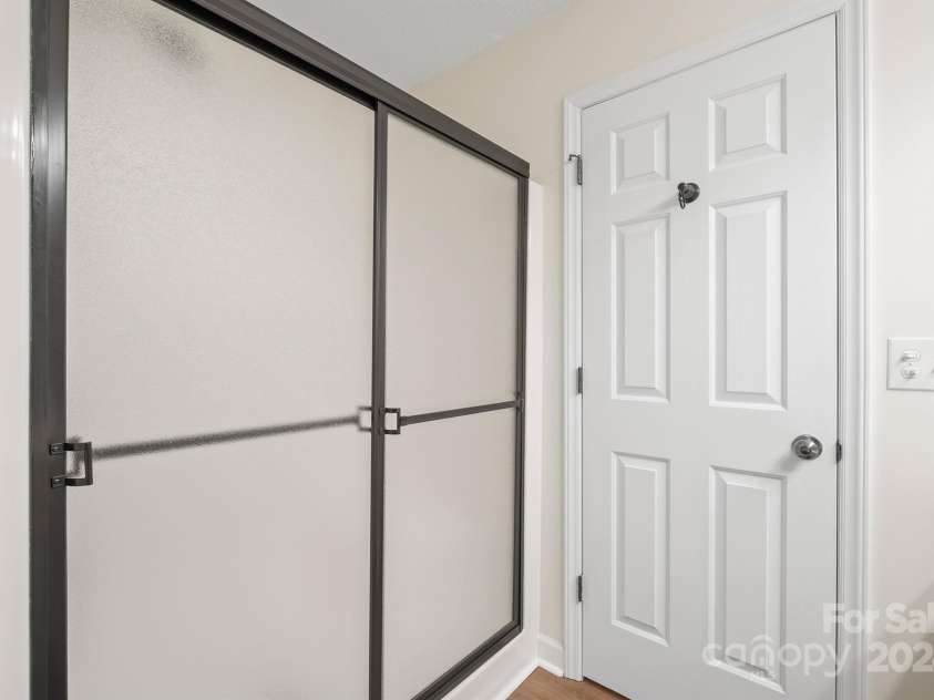 129 MORGAN TRACE Drive, Valdese, NC 28690.  MLS# CAR4204925, YatesRealty ID 7999. 