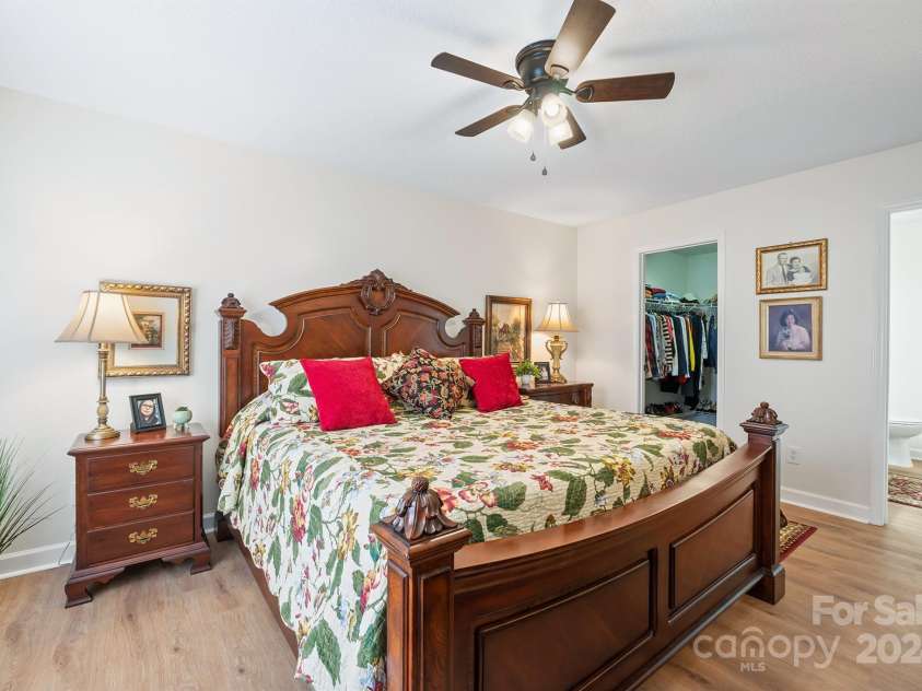 129 MORGAN TRACE Drive, Valdese, NC 28690.  MLS# CAR4204925, YatesRealty ID 7999. 