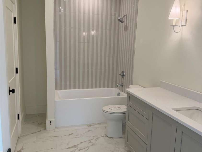 1430 Samuel Spencer Parkway, Davidson, NC 28036.  MLS# CAR4305336, YatesRealty ID 8. Upstaris Bedroom Full Bath