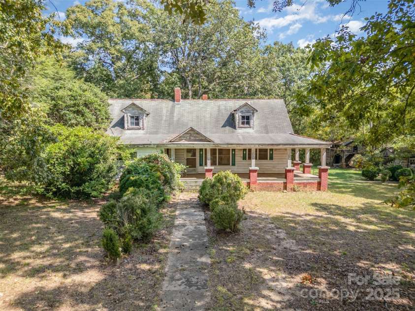 2412 Daves Drive, Shelby, NC 28150.  MLS# CAR4302665, YatesRealty ID 8. 