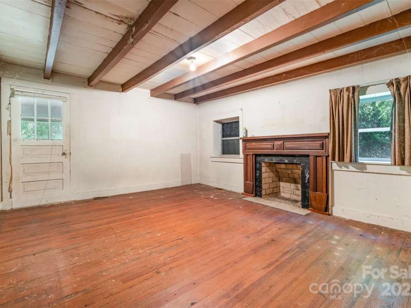 2412 Daves Drive, Shelby, NC 28150.  MLS# CAR4302665, YatesRealty ID 8. 