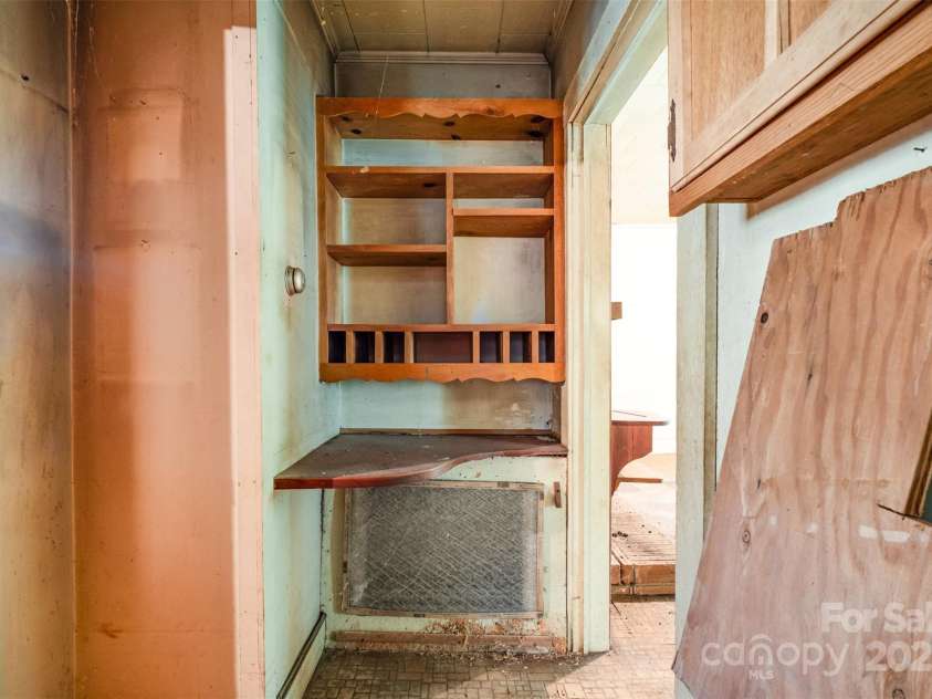 2412 Daves Drive, Shelby, NC 28150.  MLS# CAR4302665, YatesRealty ID 8. 