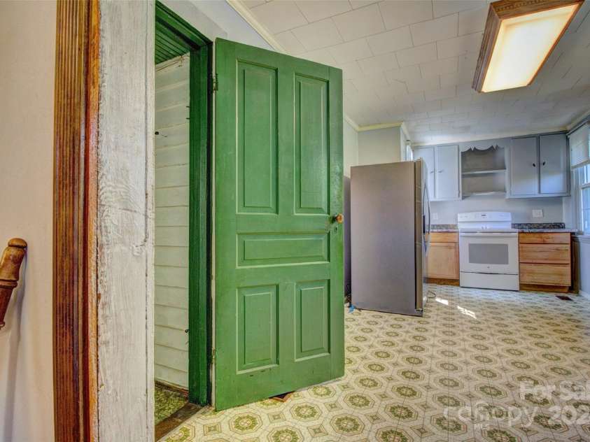 1813 Saint Marks Church Road, Crouse, NC 28033.  MLS# CAR4124104, YatesRealty ID 80. 