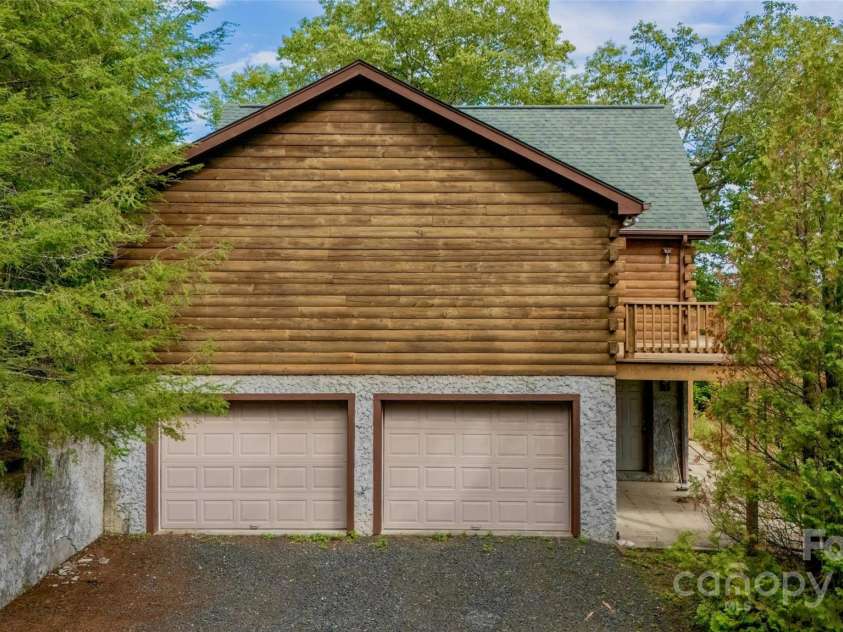 807 Pine Tree Road, Spruce Pine, NC 28777.  MLS# CAR4295412, YatesRealty ID 80. 