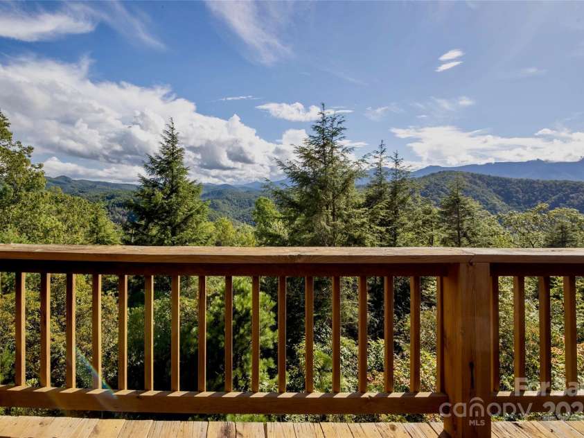 807 Pine Tree Road, Spruce Pine, NC 28777.  MLS# CAR4295412, YatesRealty ID 80. 