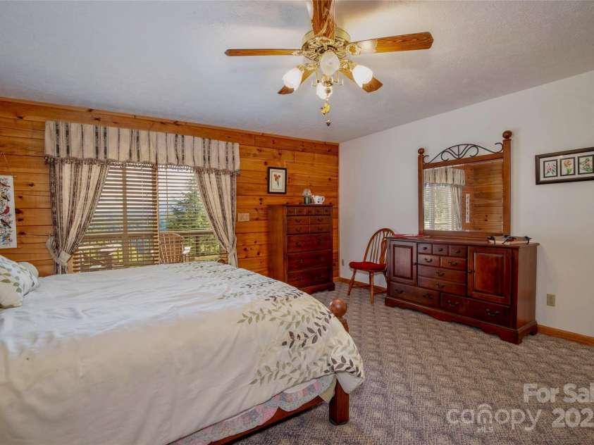 807 Pine Tree Road, Spruce Pine, NC 28777.  MLS# CAR4295412, YatesRealty ID 80. 