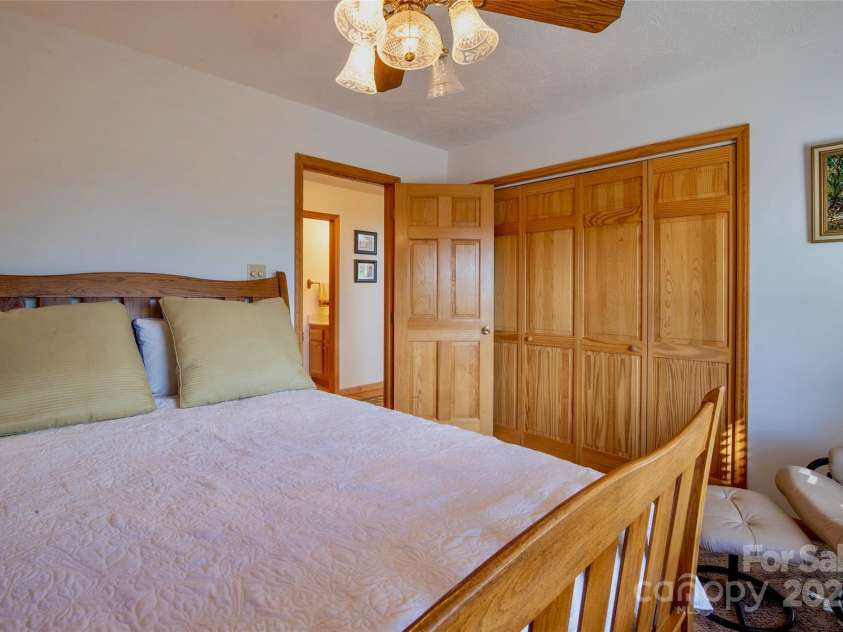 807 Pine Tree Road, Spruce Pine, NC 28777.  MLS# CAR4295412, YatesRealty ID 80. 