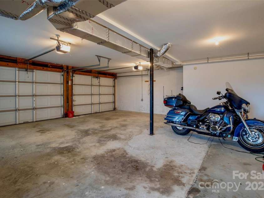 807 Pine Tree Road, Spruce Pine, NC 28777.  MLS# CAR4295412, YatesRealty ID 80. 