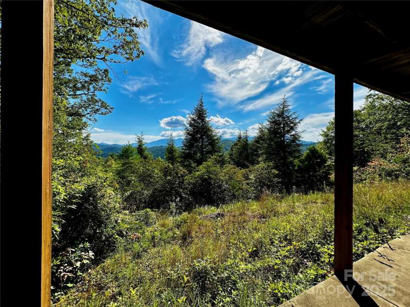 807 Pine Tree Road, Spruce Pine, NC 28777.  MLS# CAR4295412, YatesRealty ID 80. 