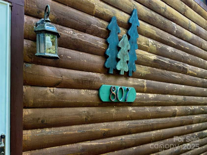 807 Pine Tree Road, Spruce Pine, NC 28777.  MLS# CAR4295412, YatesRealty ID 80. 