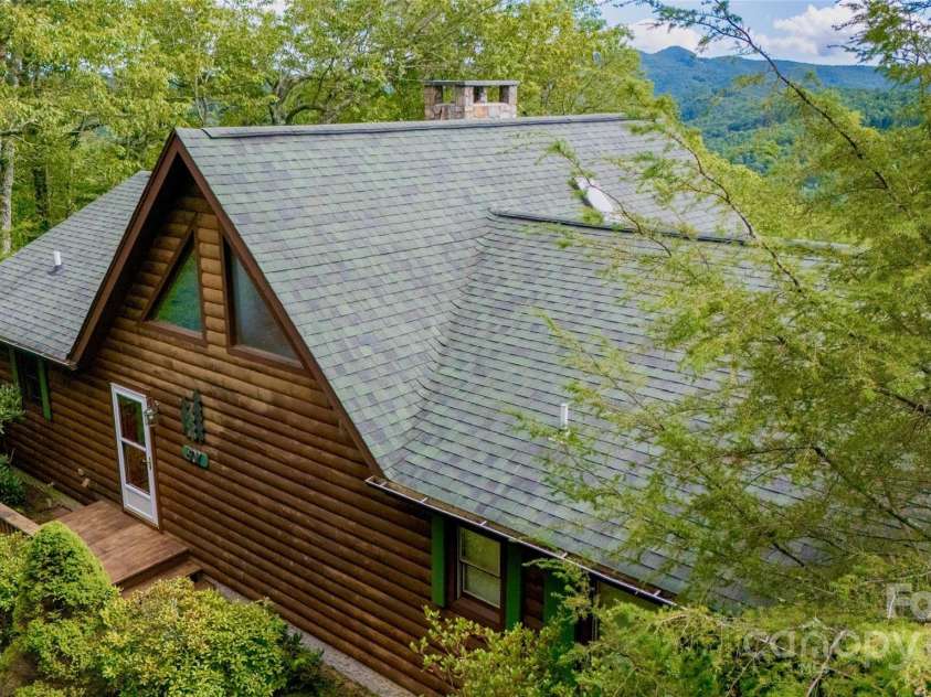 807 Pine Tree Road, Spruce Pine, NC 28777.  MLS# CAR4295412, YatesRealty ID 80. 