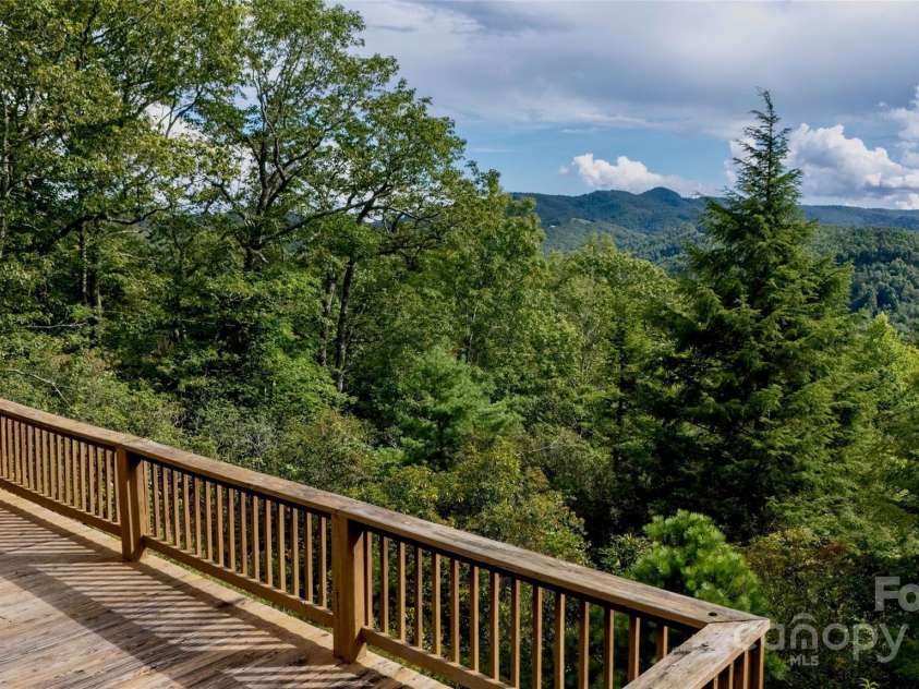 807 Pine Tree Road, Spruce Pine, NC 28777.  MLS# CAR4295412, YatesRealty ID 80. 