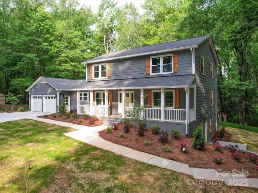 300 Leeper Avenue, Belmont, NC 28012.  MLS# CAR4250374, YatesRealty ID 8000. 