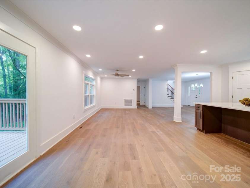 300 Leeper Avenue, Belmont, NC 28012.  MLS# CAR4250374, YatesRealty ID 8000. 