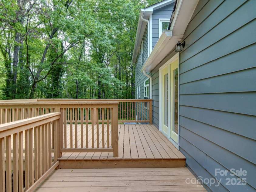 300 Leeper Avenue, Belmont, NC 28012.  MLS# CAR4250374, YatesRealty ID 8000. 