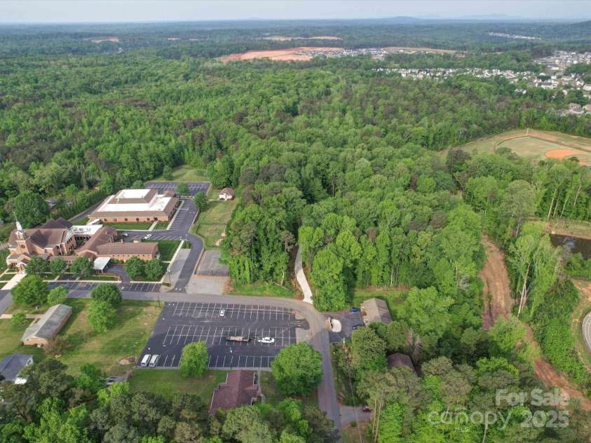 300 Leeper Avenue, Belmont, NC 28012.  MLS# CAR4250374, YatesRealty ID 8000. 