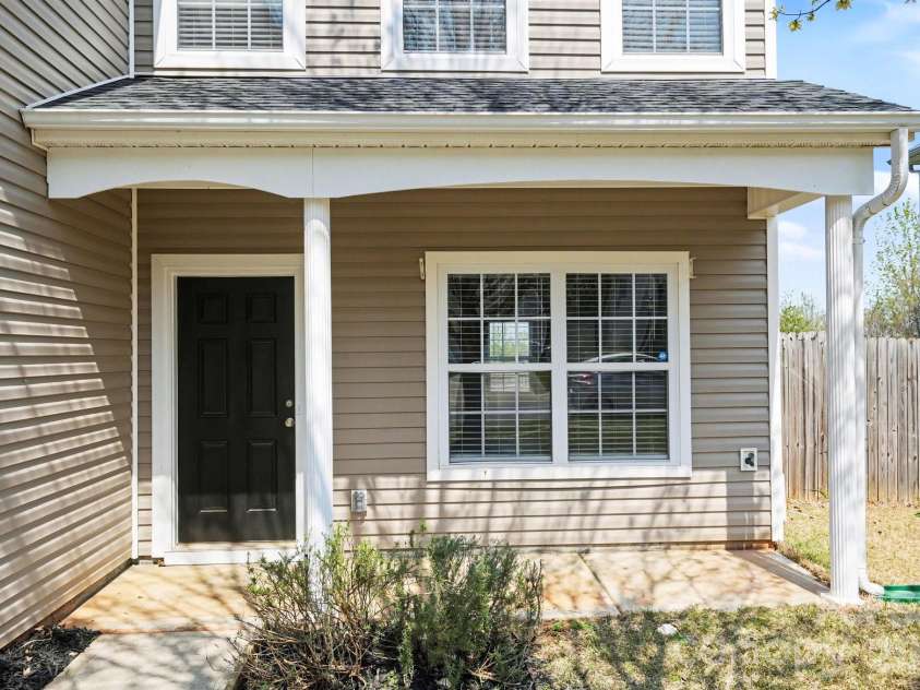 581 Winborne Avenue, Concord, NC 28025.  MLS# CAR4361983, YatesRealty ID 8003. 