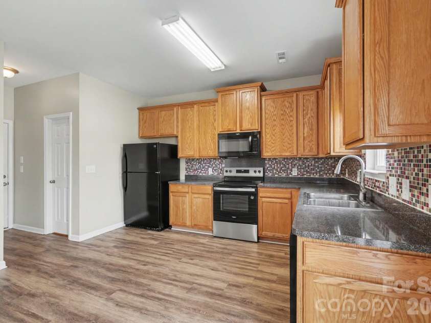 581 Winborne Avenue, Concord, NC 28025.  MLS# CAR4361983, YatesRealty ID 8003. 