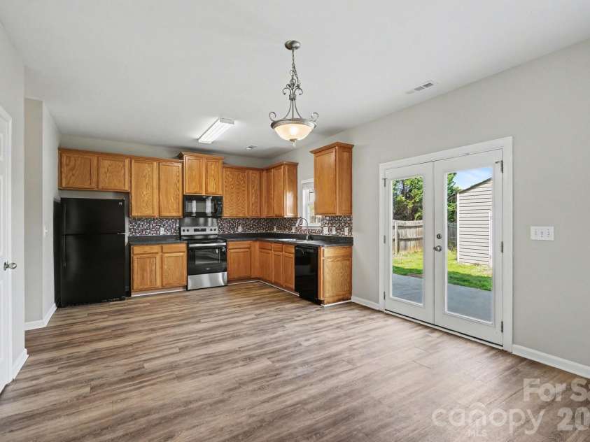 581 Winborne Avenue, Concord, NC 28025.  MLS# CAR4361983, YatesRealty ID 8003. 