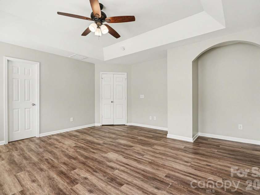 581 Winborne Avenue, Concord, NC 28025.  MLS# CAR4361983, YatesRealty ID 8003. 
