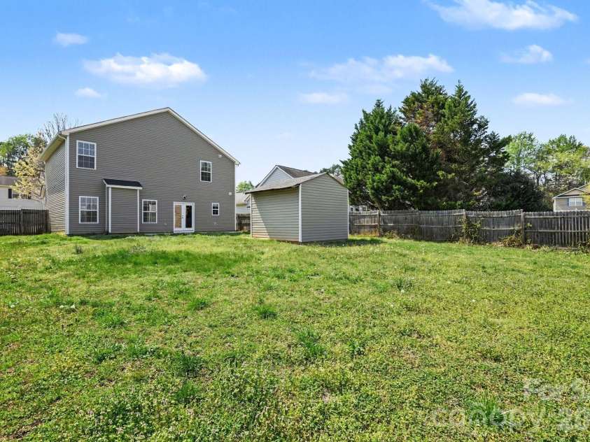 581 Winborne Avenue, Concord, NC 28025.  MLS# CAR4361983, YatesRealty ID 8003. 