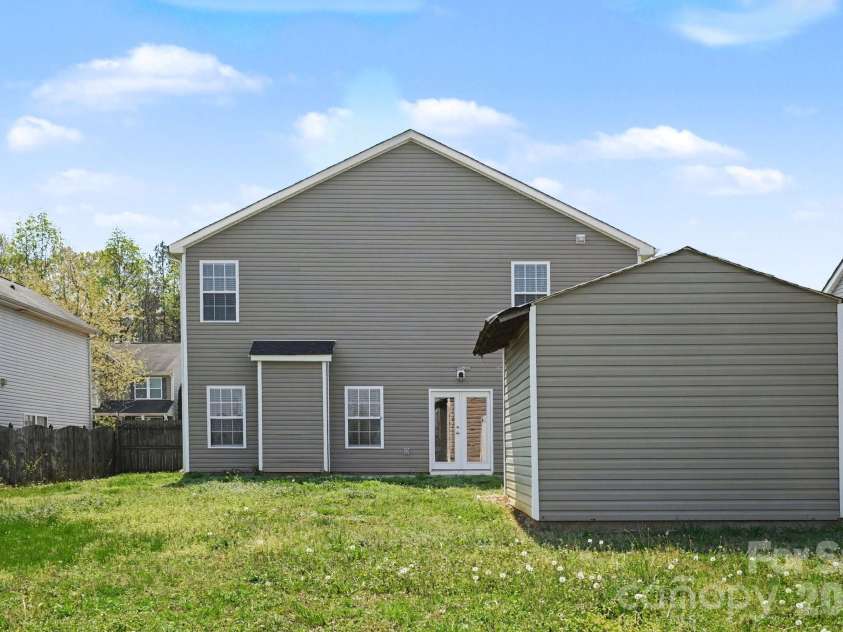 581 Winborne Avenue, Concord, NC 28025.  MLS# CAR4361983, YatesRealty ID 8003. 