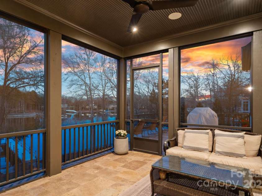 122 Longfellow Lane, Mooresville, NC 28117.  MLS# CAR4222583, YatesRealty ID 8004. 