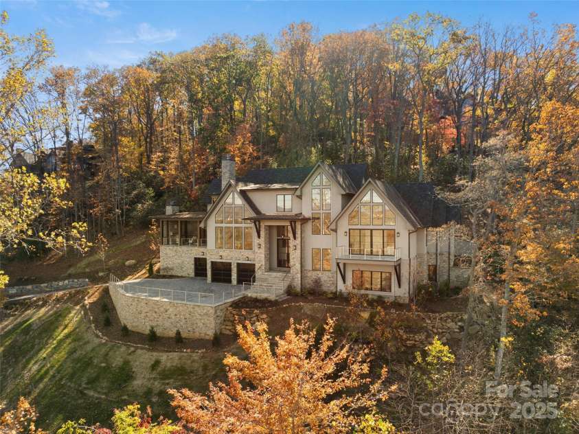 222 Secluded Hills Lane, Arden, NC 28704.  MLS# CAR4319899, YatesRealty ID 8005. 